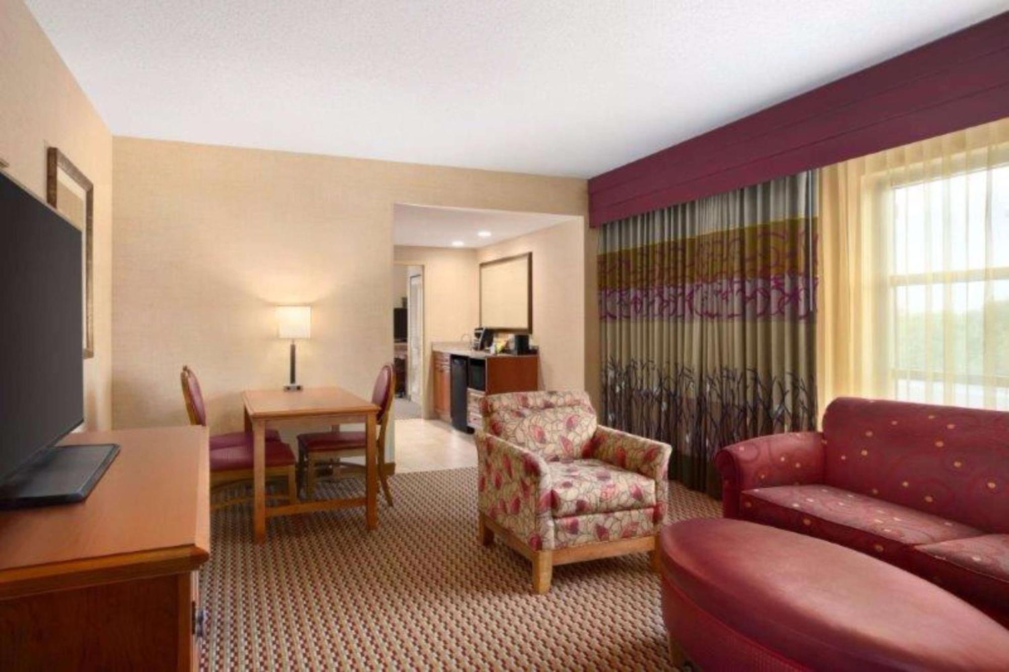 Embassy Suites Northwest Arkansas - Hotel, Spa&Convention Center Rogers Exterior foto